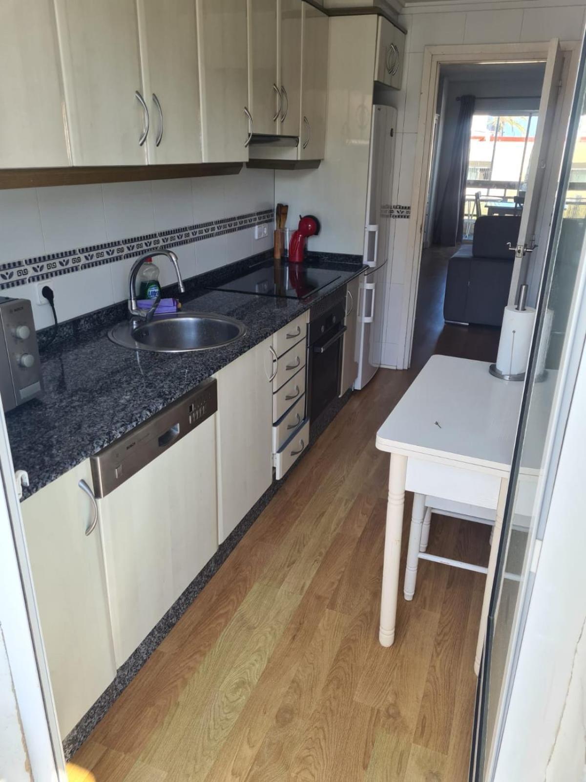 פובלה דה פארנאלס Apartamento En Complejo Residencial Con Piscina מראה חיצוני תמונה